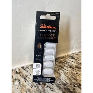 Sally Hansen 24 Press on Nails With Glue Almond Shape Only Have Ice For You